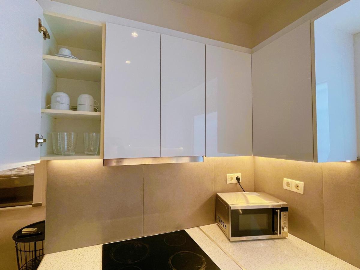 Wsd Hera Luxury Stylish 2Bd Apt With City View Balcony Near Merto Атина Екстериор снимка