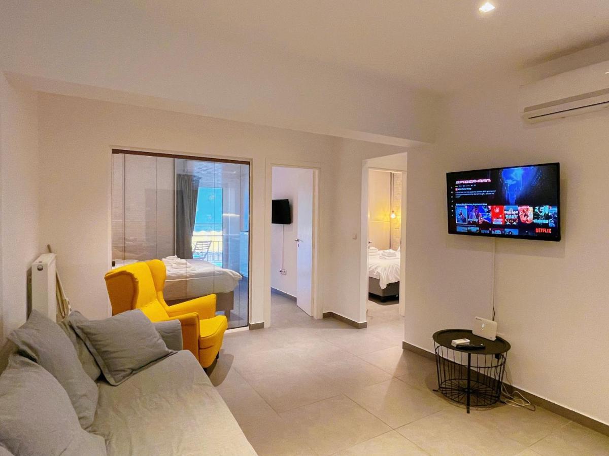 Wsd Hera Luxury Stylish 2Bd Apt With City View Balcony Near Merto Атина Екстериор снимка